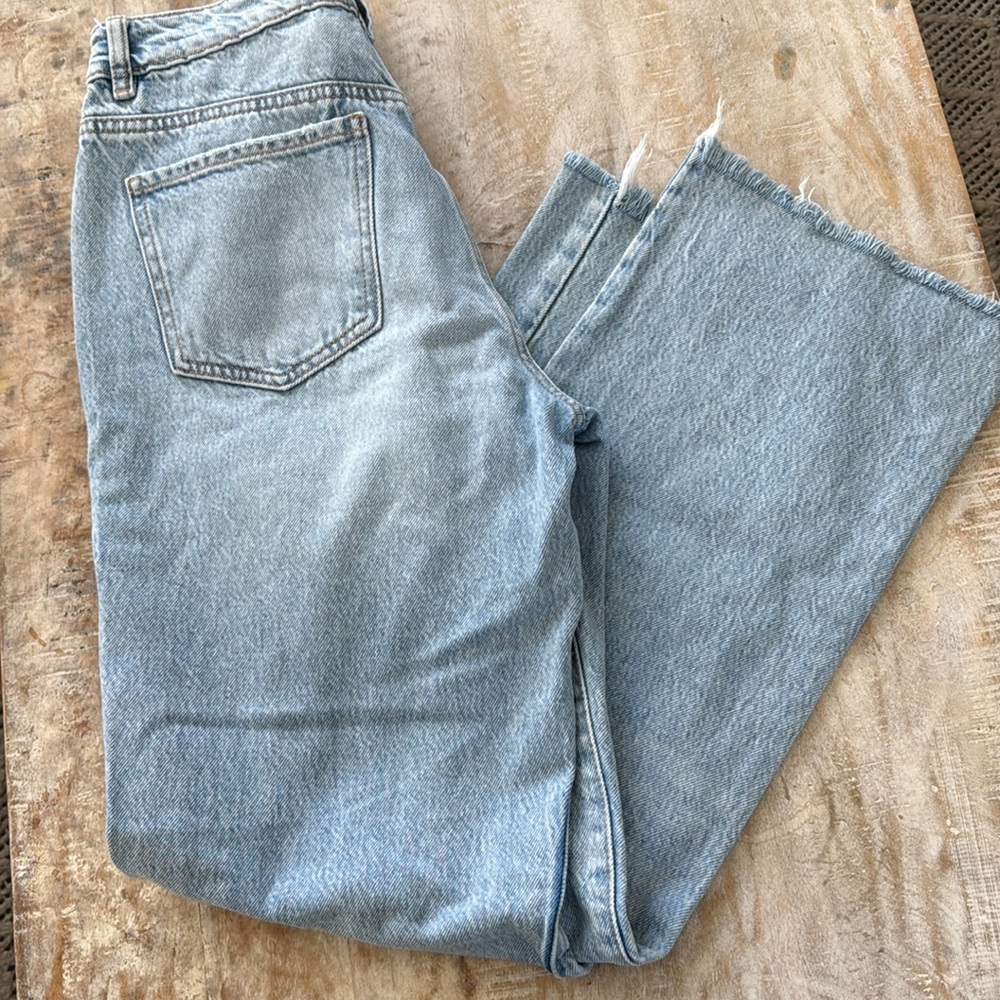 Garage 90’s Straight Jean {Light Blue} 7/28 - Picture 3 of 9